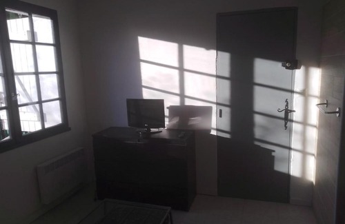 Cuers Apartment | appart hôtel avec jardin