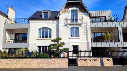 Vannes Apartment | Appart hôtel & Spa La Villa du Port