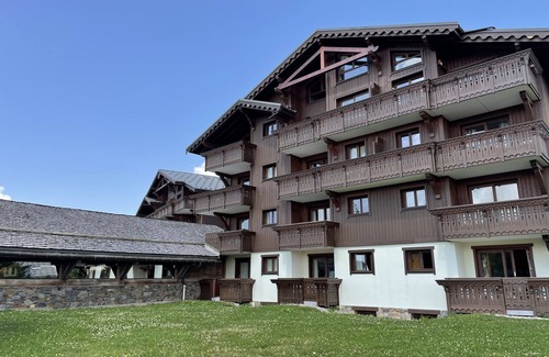 Les Saisies Apartment | APPART LES SAISIES, VILLAGE DES LAPONS, 6 PERS, SWIMMING POOL AND COVERED PARKING LOT