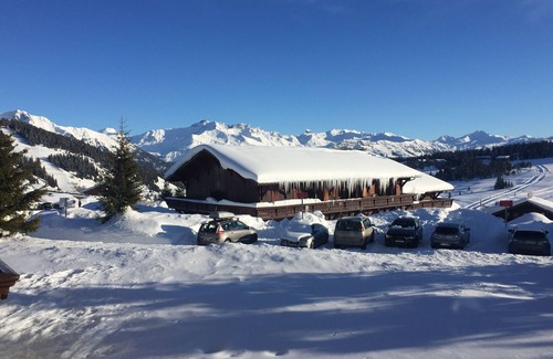 Les Saisies Apartment | APPART LES SAISIES, VILLAGE DES LAPONS, 6 PERS, SWIMMING POOL AND COVERED PARKING LOT