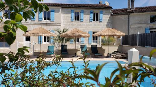 Chaniers House | Appart' Nature L'ESCALE - Saintes - Piscine, Parking, Terrasse, Wifi