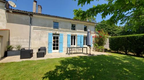 Chaniers House | Appart' Nature L'ESCALE - Saintes - Piscine, Parking, Terrasse, Wifi