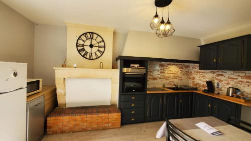 Chaniers House | Appart' Nature L'ESCALE - Saintes - Piscine, Parking, Terrasse, Wifi