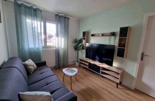 Poissy Apartment | Appart Poissy, Proche Paris/Confortable et Cosy