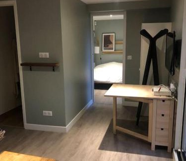 Le Plessis-Robinson Apartment | Appart très cosy en rez de jardin