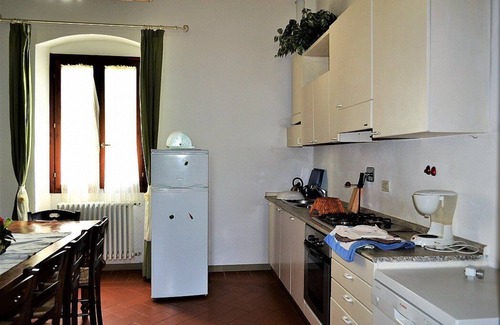 Serravalle Pistoiese House | Appartamento Clarabella A: A characteristic and welcoming two-story apartment that is part of a villa built on a hillside, surrounded by meadows and woods, with Free WI-FI.