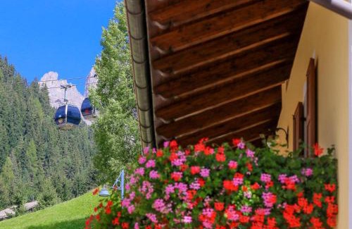Canazei Apartment | Appartamenti Cèsa Crepa Neigra