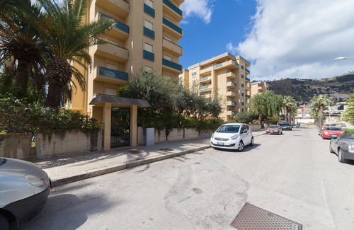 Casa Santa House | Appartamentitrapaniduec Appartamento Rosso Uno X4