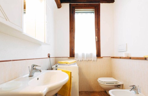 Grosseto Other | "Appartamento 5 - La Poiana" with Pool, Terrace & Wi-Fi