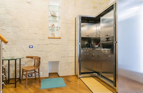 Old Town Apartment | Appartamento a Palazzo Zizzi by Wonderful Italy