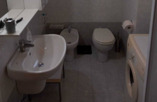 Sud Apartment | Appartamento a Pochi Minuti Dalla Città Vicino Alla Fiera e Ospedale Borgo Roma