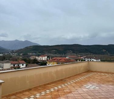 Telese Apartment | Appartamento accogliente con terrazzo panoramico