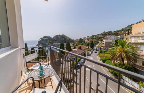 Mazzaro Apartment | Appartamento al Mare