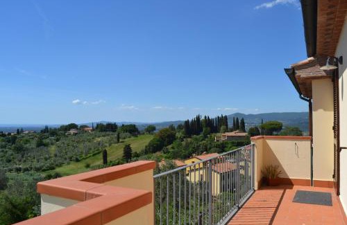 Guardistallo Apartment | Appartamento Belvedere
