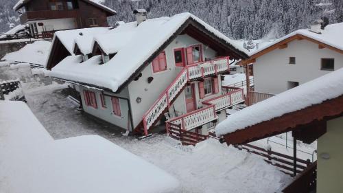 Campitello di Fassa Apartment | Appartamento Col Val di Fassa con Terrazza BAGNI RINNOVATI 2023