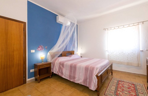 San Vincenzo Other | 'Appartamento Casa Rurale Gorgona' with Sea View, Pool, Wi-Fi & Garden