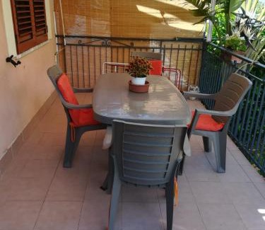 Agnone Cilento Apartment | Appartamento con 2 stanze e giardino