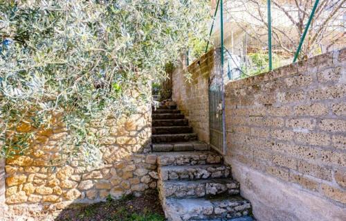 Pomarance Apartment | Appartamento con giardino