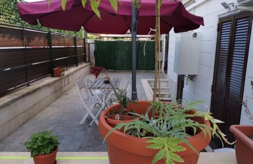 Quartiere XXVII Primavalle Apartment | Appartamento con giardino, posto auto e lavanderia nei pressi Gemelli Cristo Re