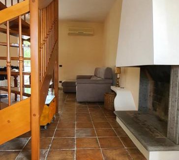 Municipio VII Apartment | Appartamento con terrazzo