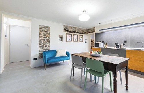 Dogliani Apartment | Appartamento Degas - Two Bedroom Apartment, Sleeps 4