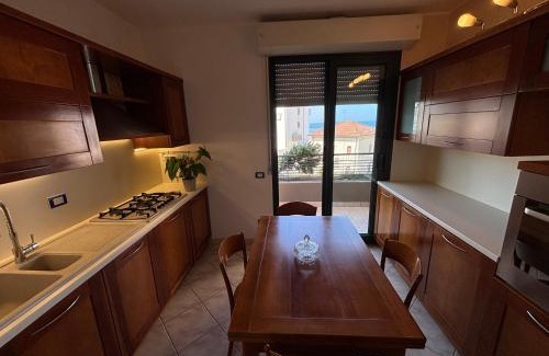 Rivabella Apartment | Appartamento Farfalla Fronte Mare -