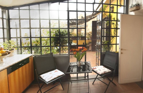 Gianicolo Apartment | appartamento Fiore is big , romantic with terrace WİFİ AC