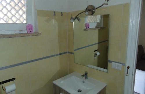 Quercianella Apartment | Appartamento il Geranio