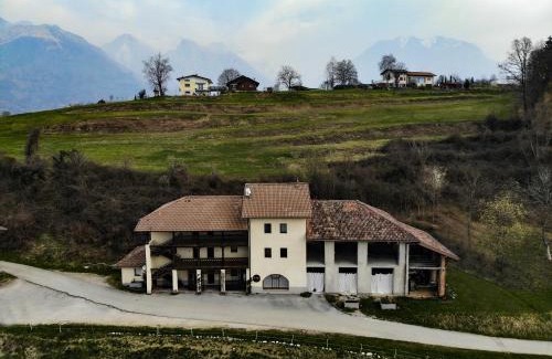 Belluno House | Appartamento immerso nella natura con parcheggio - Primula
