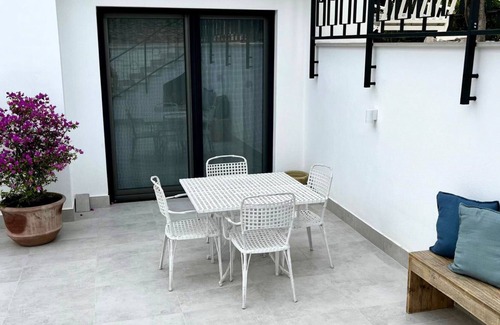 Municipio 5 Villa | Appartamento in villa, 2 camere da letto e cucina