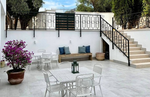 Municipio 5 Villa | Appartamento in villa, 2 camere da letto e cucina