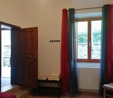 Volterra Apartment | appartamento Papaveri di Casa Mosaico