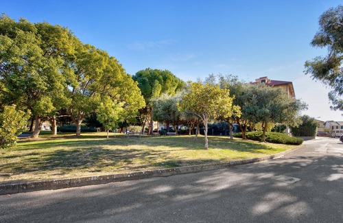 Cervo Apartment | Appartamento Roberto with balcony and A/C