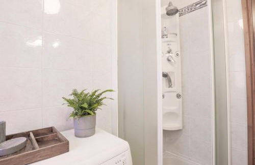 San Fruttuoso Apartment | Appartamento vicino alla stazione