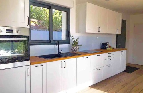 Les Adrets-de-l'Esterel Apartment | Appartement & Jacuzzi Dans Lesterel Proche Mer