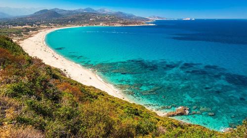 Santa-Reparata-di-Balagna Apartment | Appartement calme proche du centre