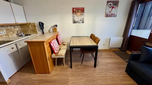 Saint-Francois-Longchamp Apartment | Appartement LE SORBIER aux pieds des pistes