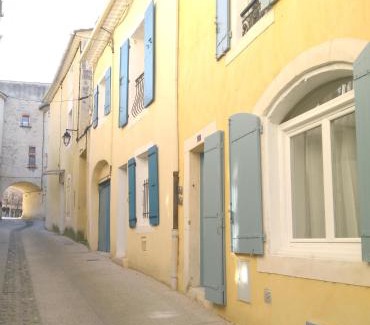 Saint-Paul-Trois-Chateaux Apartment | Appartement au coeur du village- Ref12