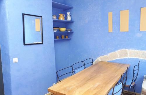 Saint-Paul-Trois-Chateaux Apartment | Appartement au coeur du village- Ref12