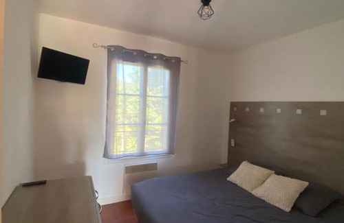 Sainte-Cecile-les-Vignes Apartment | Appartement Sainte Cécile