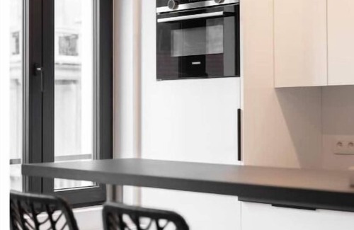 Upper Town Apartment | Appartement Neuf. UE - Centre Ville