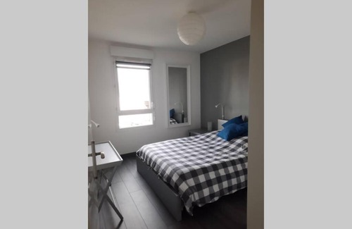 Saint-Etienne-du-Rouvray Apartment | Appartement entier Parking