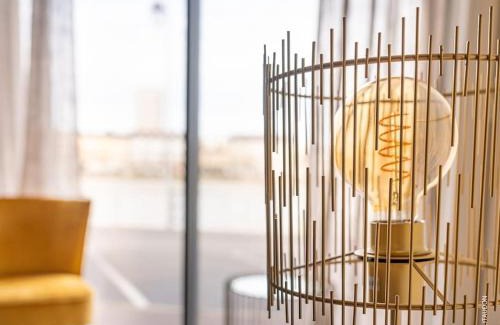 Saint-Laurent-sur-Saone Apartment | Appartement T2 climatisé Le quai 391