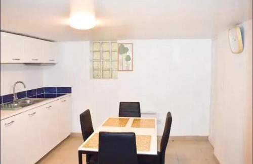 Arnouville Apartment | Appartement cosy à Arnouville - 34 m² avec vue jardin