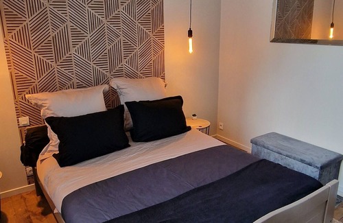 Charleville-Mezieres Apartment | Appartement de Charme "harmonie" à Proximité du Centre