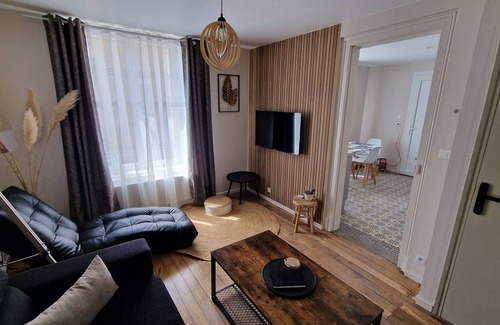 Charleville-Mezieres Apartment | Appartement de Charme "harmonie" à Proximité du Centre