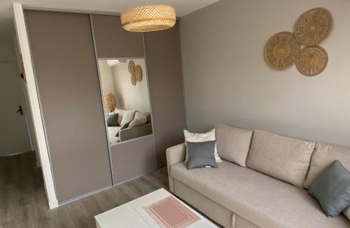 Villenave-d'Ornon Apartment | Appartement à Villenave d'Ornon avec jardin fraîchement rénové