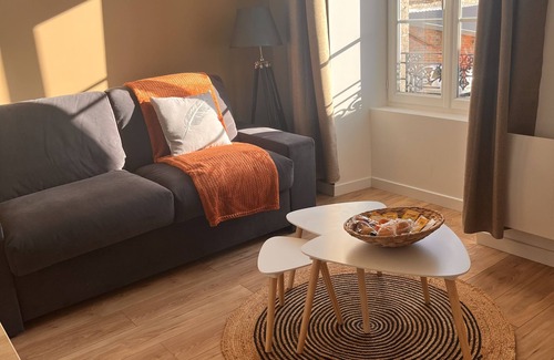 Angouleme Apartment | Appartement Élégant