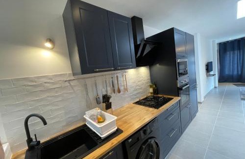 Etables-sur-Mer Apartment | Appartement Étables-Sur-Mer à 10 minutes à pied de la mer, en plein centre-ville