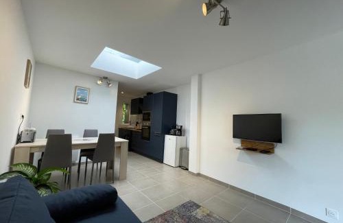 Etables-sur-Mer Apartment | Appartement Étables-Sur-Mer à 10 minutes à pied de la mer, en plein centre-ville